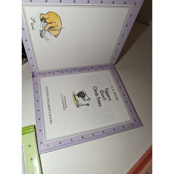 Vintage 1997 The Classic Pooh Treasury Vol 3 Hardcover Books 3 Cassettes - Picture 8 of 13